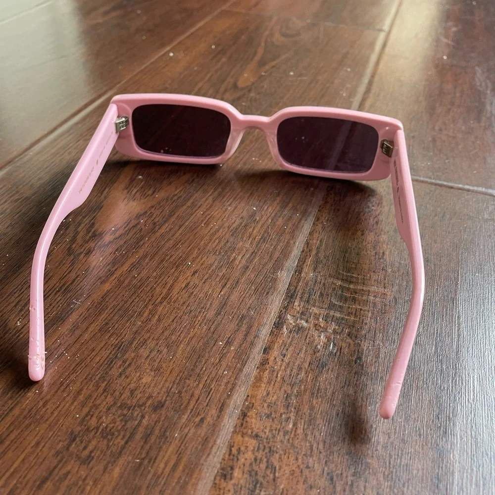 Hot Futures baby pink